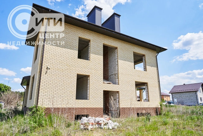 Купить дом в районе Советский в Воронеже. Вариант № 44048, 3, площадь -  квм, цена 11150000 рублей