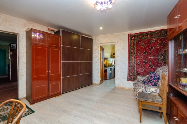 Купить четырехкомнатную квартиру в Новосибирской области. Вариант № 7222795, 2, площадь -  квм, цена 9900000 рублей