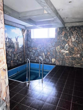 Купить готовый бизнес в Омске. Вариант № 3995414, 3, площадь -  квм, цена 16000000 рублей