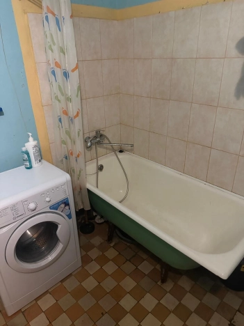 Купить комнату в Москве. Вариант № 3784804, 20, площадь -  квм, цена 9500000 рублей