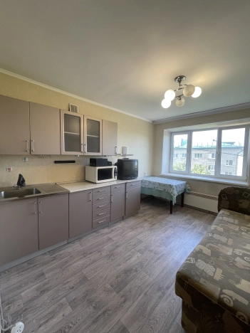 Купить однокомнатную квартиру в Приморском крае. Вариант № 60361, 2, площадь -  квм, цена 4100000 рублей