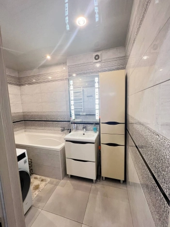 Купить трехкомнатную квартиру в Керчи. Вариант № 23566, 11, площадь - квм, цена 10400000 рублей