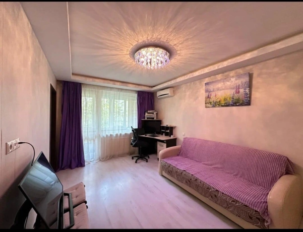 Купить однокомнатную квартиру на улице Плесецкая в Санкт-Петербурге. Вариант № 5653001, 1, площадь -  квм, цена 10815000 рублей