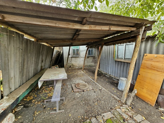 Купить дом на улице Шоссейный переулок в Краснодарском крае. Вариант № 36210, 3, площадь -  квм, цена 1900000 рублей