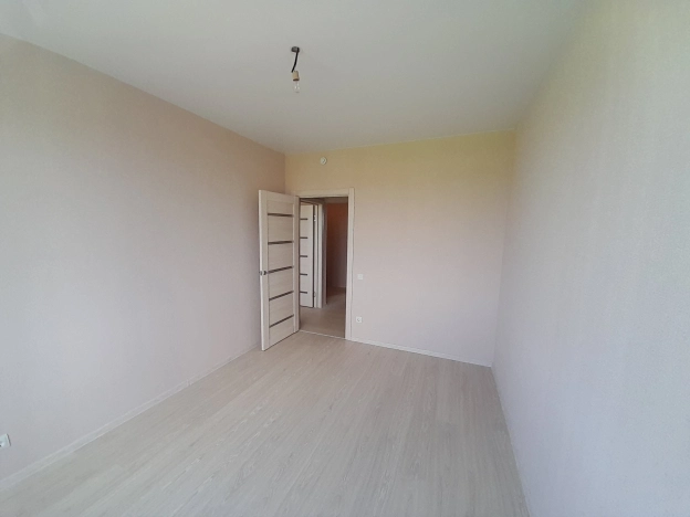 Купить двухкомнатную квартиру в Микрорайоне Ручейный, Сыктывкар в Сыктывкаре. Вариант № 58932, 3, площадь -  квм, цена 5000000 рублей