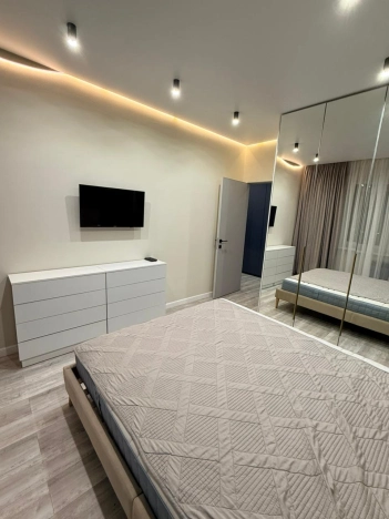 Снять квартиру в Тобольске. Вариант № 8778555, 11, площадь -  квм, цена 70000 рублей