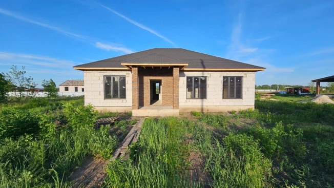 Купить дом на улице Большак в Липецкой области. Вариант № 37499, 2, площадь -  квм, цена 7500000 рублей