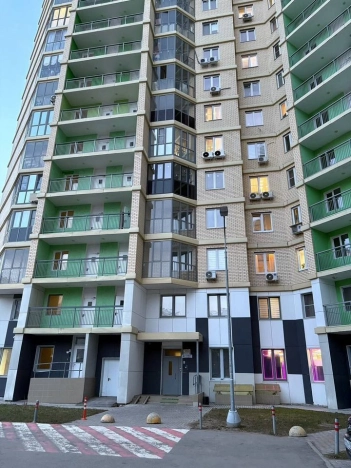 Купить квартиру в Москве. Вариант № 8305618, 23, площадь -  квм, цена 12250000 рублей