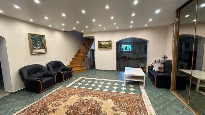 Купить дом в Москве. Вариант № 12160, 24, площадь - квм, цена 27000000 рублей