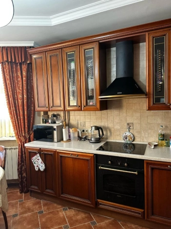 Купить двухкомнатную квартиру на улице Любучанский переулок в Москве. Вариант № 10264922, 29, площадь - квм, цена 17000000 рублей