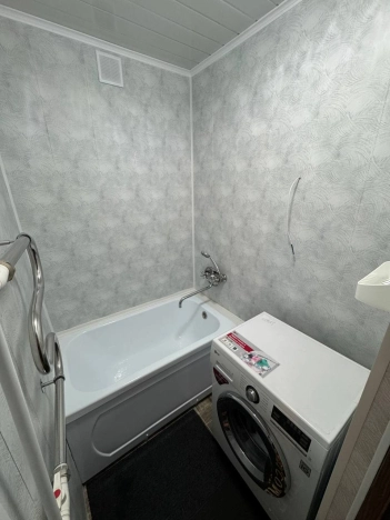 Купить трехкомнатную квартиру в Республике Башкортостан. Вариант № 28265, 37, площадь -  квм, цена 3850000 рублей