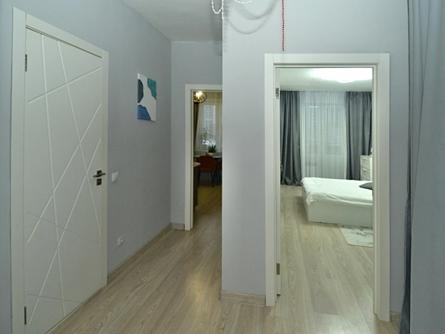 Купить однокомнатную квартиру в Микрорайоне Золотая Нива в Новосибирске. Вариант № 4159863, 1, площадь -  квм, цена 6930000 рублей