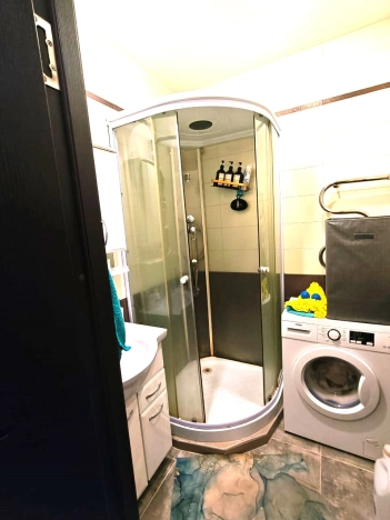 Снять квартиру в Санкт-Петербурге. Вариант № 8709452, 7, площадь -  квм, цена 30000 рублей