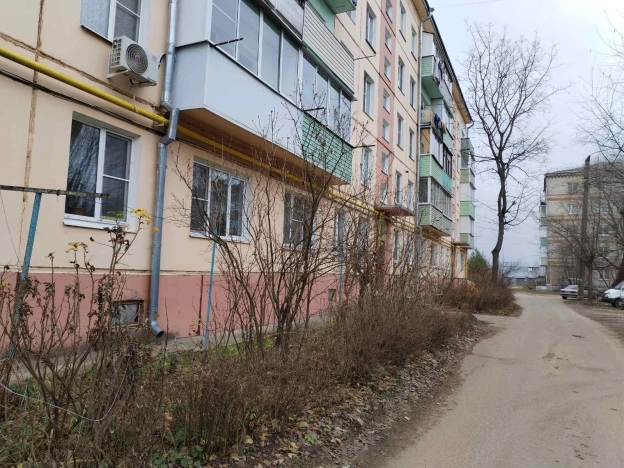 Купить трехкомнатную квартиру в Лакинске. Вариант № 5388007, 13, площадь -  квм, цена 2800000 рублей