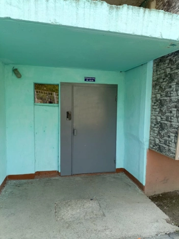 Купить однокомнатную квартиру в Приморском крае. Вариант № 42779, 14, площадь -  квм, цена 2200000 рублей