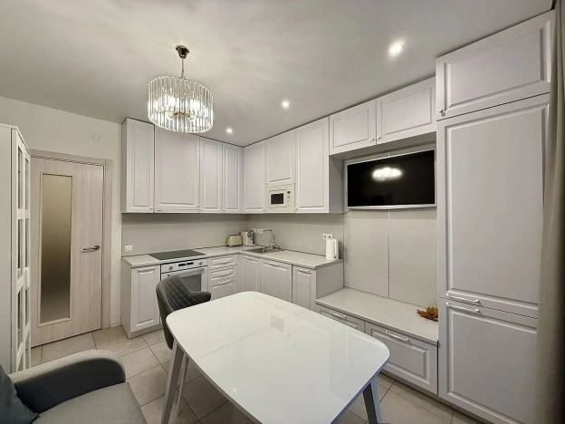 Купить квартиру в Москве. Вариант № 9168878, 16, площадь - квм, цена 27000000 рублей