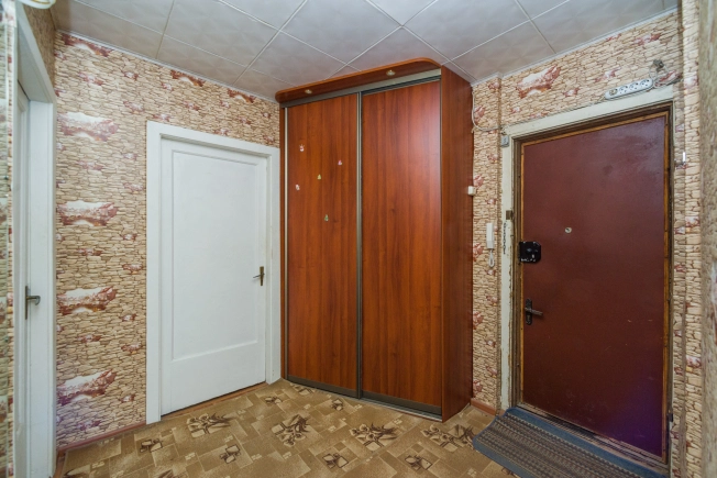 Купить трехкомнатную квартиру в Рязанской области. Вариант № 7803322, 15, площадь -  квм, цена 3590000 рублей