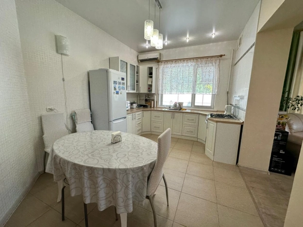 . Вариант № 9935, 9, площадь - 155.2 квм, цена 13500000 рублей