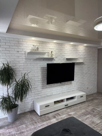 Купить трехкомнатную квартиру в Калининграде. Вариант № 9912169, 5, площадь -  квм, цена 9785000 рублей