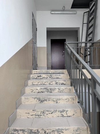 Купить трехкомнатную квартиру в Приморском крае. Вариант № 18715, 2, площадь -  квм, цена 3900000 рублей