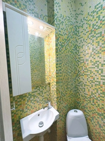 Купить трехкомнатную квартиру в Ростовской области. Вариант № 8427796, 10, площадь -  квм, цена 9450000 рублей