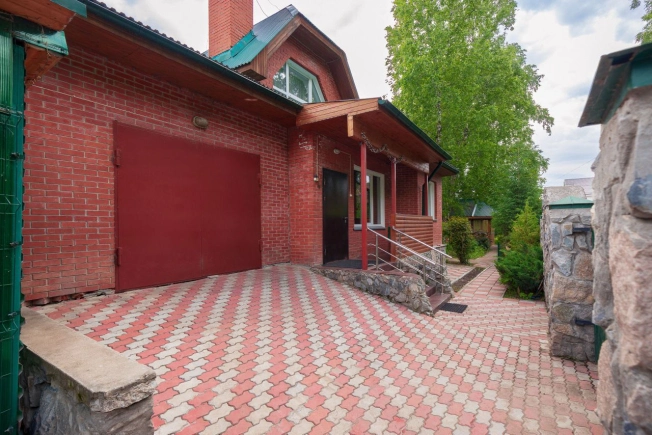 Купить дом в Искитиме. Вариант № 7992700, 19, площадь -  квм, цена 19000000 рублей