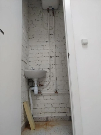 Купить коммерческую недвижимость свободного назначения в Санкт-Петербурге. Вариант № 50553, 3, площадь -  квм, цена 3800000 рублей