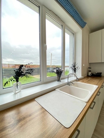 Купить дом в Микрорайоне Прометей, Октябрьский в Октябрьском. Вариант № 10335316, 5, площадь -  квм, цена 15900000 рублей