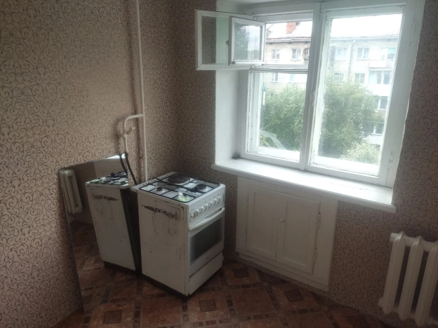 Купить комнату у метро Заельцовская в Новосибирске. Вариант № 1991246, 3, площадь -  квм, цена 1200000 рублей