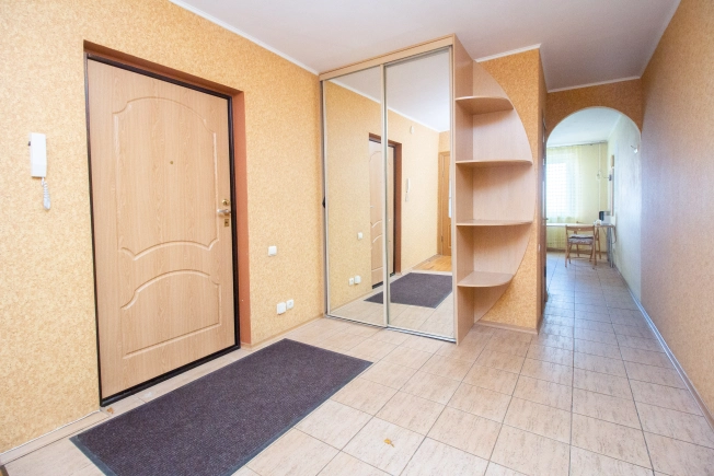 Купить трехкомнатную квартиру на вторичке в Балашихе. Вариант № 13803, 19, площадь -  квм, цена 14990000 рублей