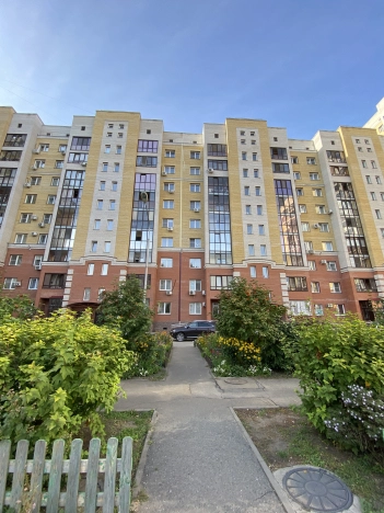 Купить однокомнатную квартиру в Омске. Вариант № 3267393, 14, площадь -  квм, цена 5680000 рублей