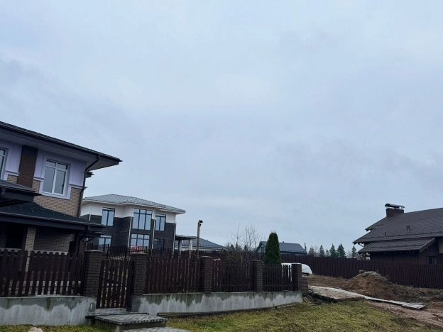 Купить дом в Москве. Вариант № 10478019, 4, площадь - квм, цена 24895000 рублей