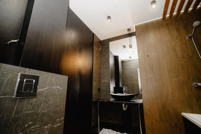 Купить однокомнатную квартиру в Омске. Вариант № 3467773, 22, площадь -  квм, цена 6200000 рублей