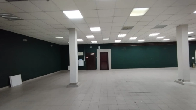 Снять коммерческую недвижимость в Омске. Вариант № 7705940, 8, площадь -  квм, цена 29700 рублей