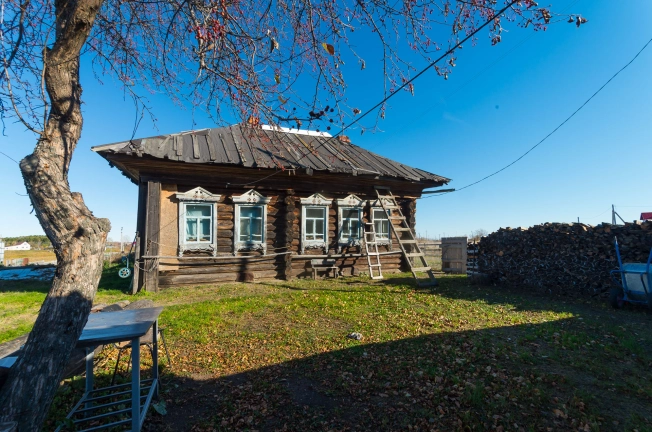 Купить дом на улице Набережная в Тюменской области. Вариант № 15741, 30, площадь -  квм, цена 3500000 рублей