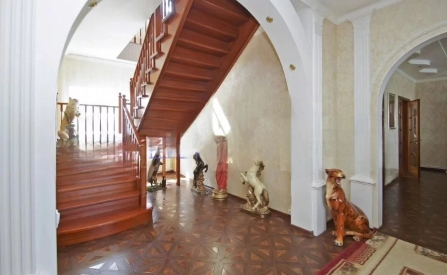 Купить дом в Микрорайоне Порт-Артур в Омске. Вариант № 41047, 0, площадь - квм, цена 16999000 рублей