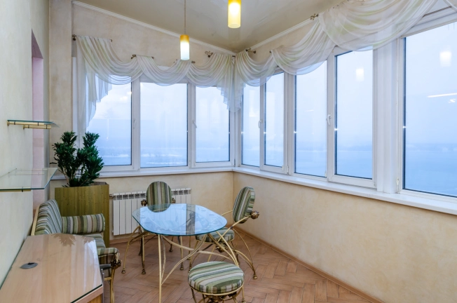 Купить трехкомнатную квартиру на улице Жилмассив в Новосибирской области. Вариант № 8657724, 1, площадь -  квм, цена 16900000 рублей