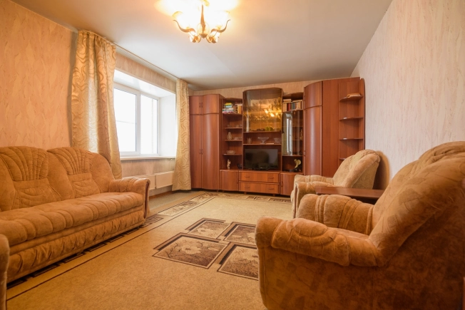 Купить трехкомнатную квартиру в районе Ленинский в Новосибирске. Вариант № 8865194, 4, площадь -  квм, цена 8500000 рублей