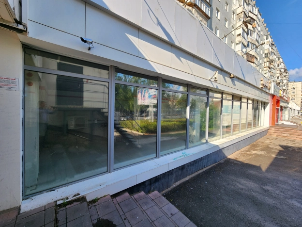 Купить коммерческую недвижимость свободного назначения в Сыктывкаре. Вариант № 30249, 32, площадь -  квм, цена 41000000 рублей