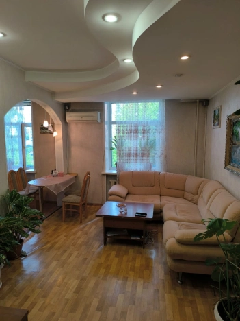 Купить трехкомнатную квартиру на улице Красный проспект в Новосибирске. Вариант № 258147, 1, площадь -  квм, цена 11600000 рублей