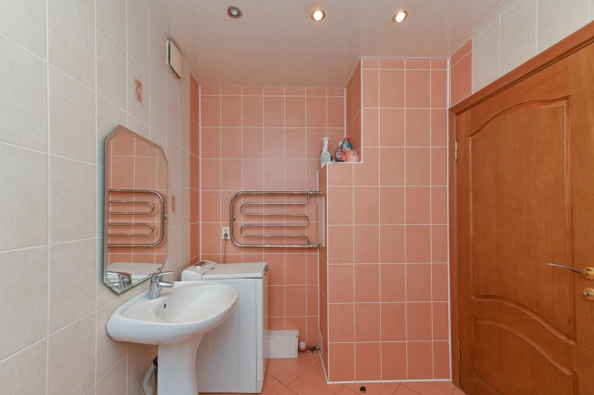 Купить двухкомнатную квартиру в районе Кировский в Ростове-на-Дону. Вариант № 2732787, 6, площадь -  квм, цена 6545000 рублей