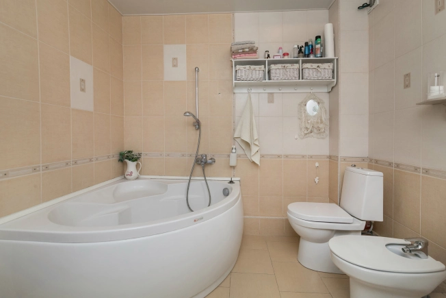 Купить квартиру на улице Сигнальная в Республике Крым. Вариант № 10486444, 28, площадь -  квм, цена 12700000 рублей