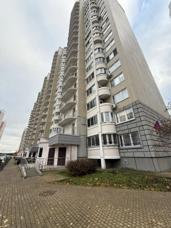 Купить квартиру в Москве. Вариант № 8830283, 17, площадь -  квм, цена 15400000 рублей