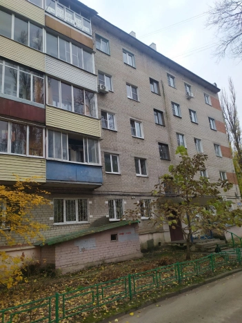 Купить трехкомнатную квартиру в районе Левобережный в Воронеже. Вариант № 45610, 2, площадь -  квм, цена 5300000 рублей