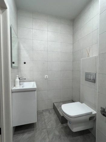 Купить трехкомнатную квартиру в Новосибирске. Вариант № 7192853, 26, площадь -  квм, цена 19000000 рублей