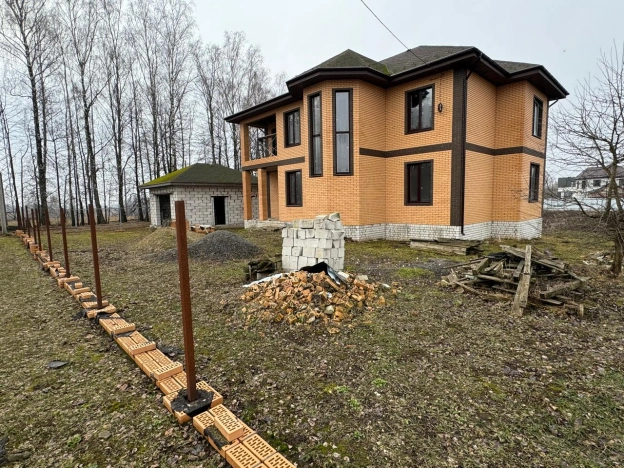 Купить дом в Брянской области. Вариант № 26761, 10, площадь -  квм, цена 9500000 рублей