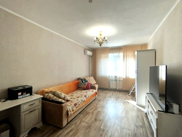 Купить трехкомнатную квартиру в Краснодарском крае. Вариант № 9218901, 4, площадь -  квм, цена 12500000 рублей