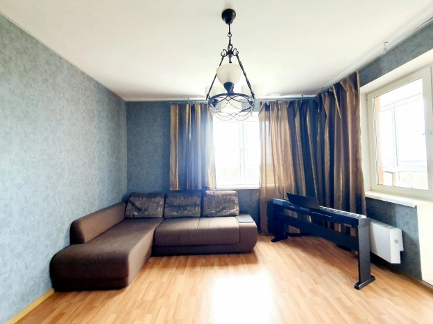 Купить трехкомнатную квартиру на вторичке в Балашихе. Вариант № 58161, 5, площадь -  квм, цена 16000000 рублей