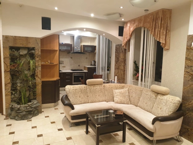 Купить квартиру в Москве. Вариант № 8004979, 11, площадь - квм, цена 28000000 рублей