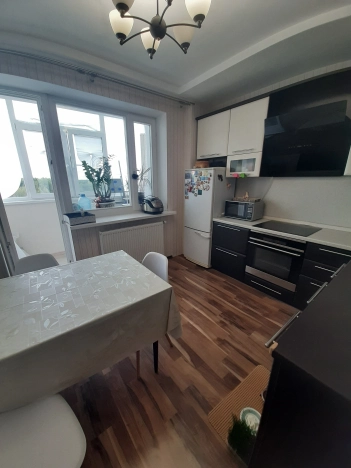 Купить двухкомнатную квартиру в Сыктывкаре. Вариант № 4121390, 1, площадь -  квм, цена 6500000 рублей